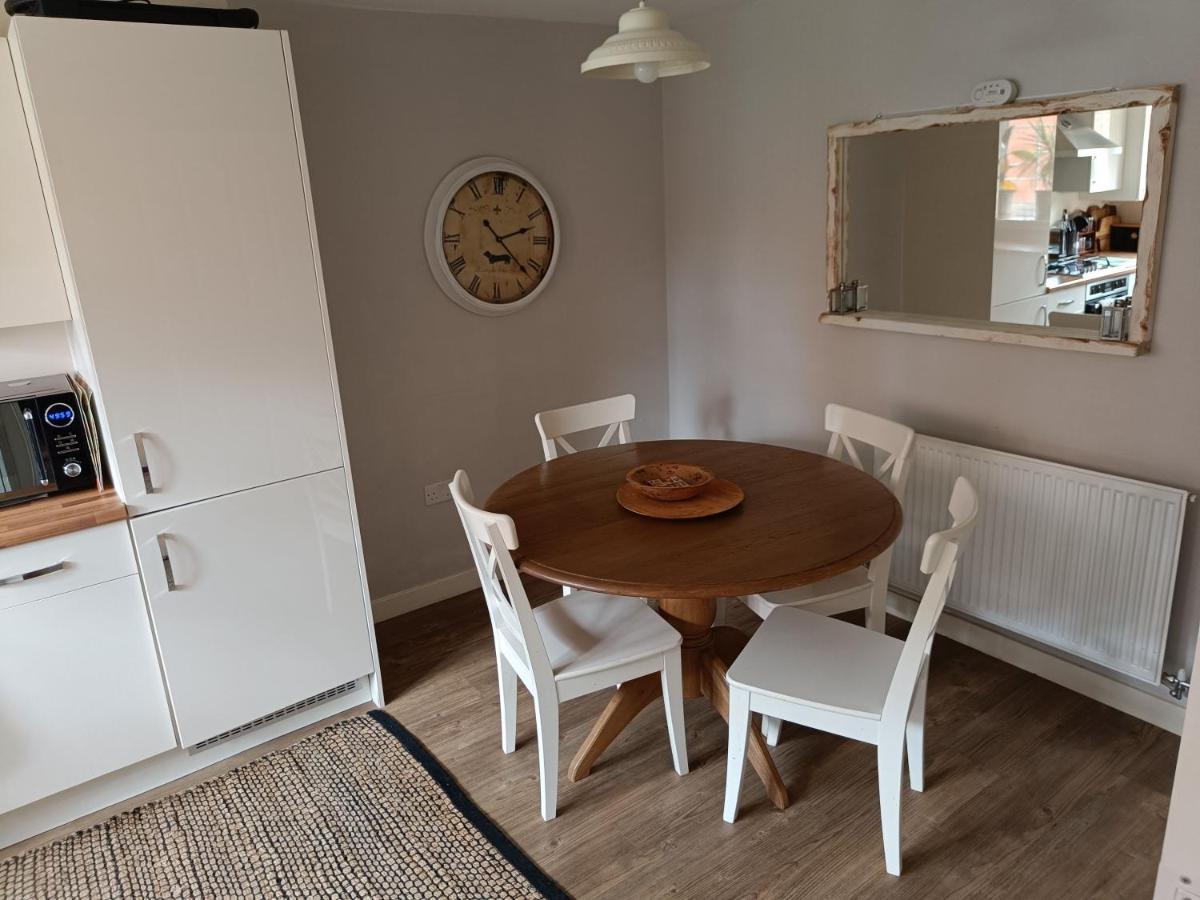 3 Bedroom Townhouse Near Bicester Village Extérieur photo