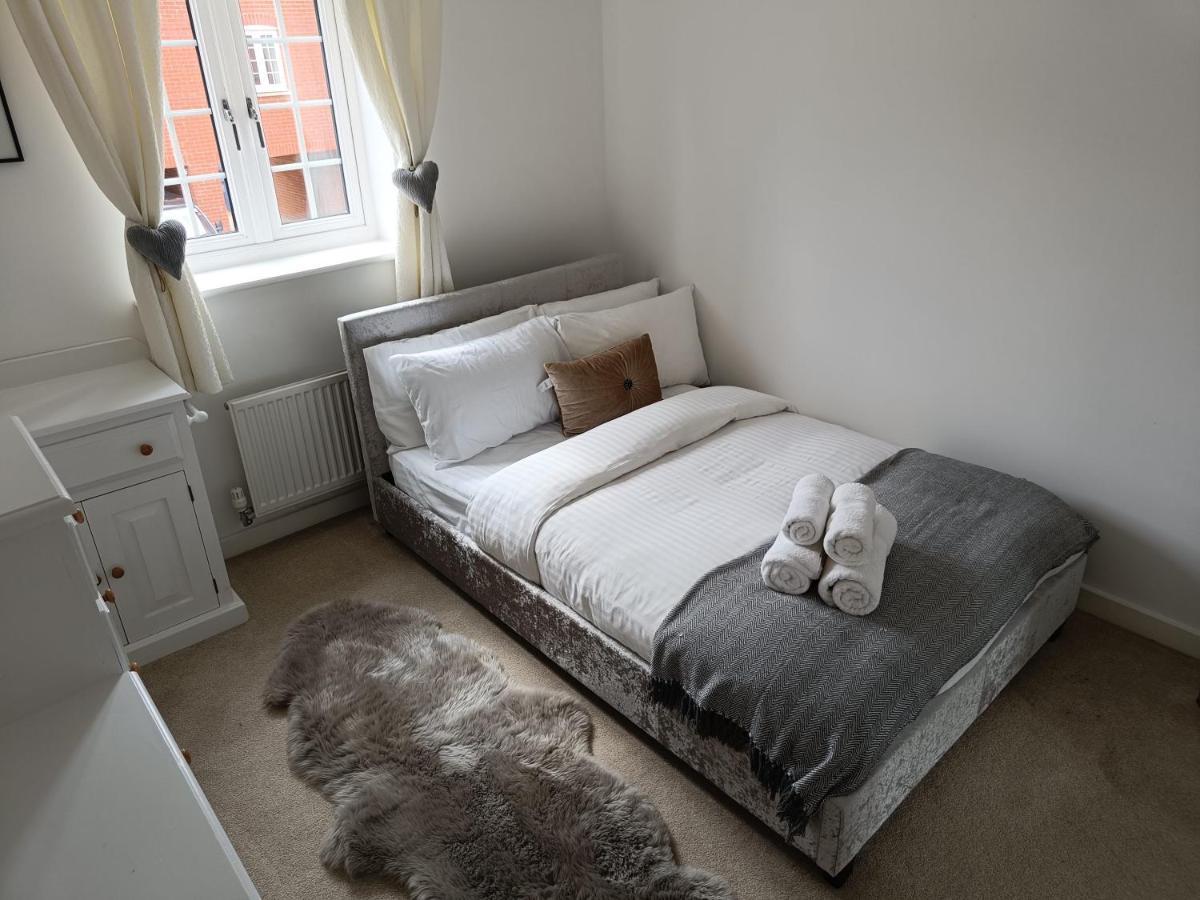 3 Bedroom Townhouse Near Bicester Village Extérieur photo