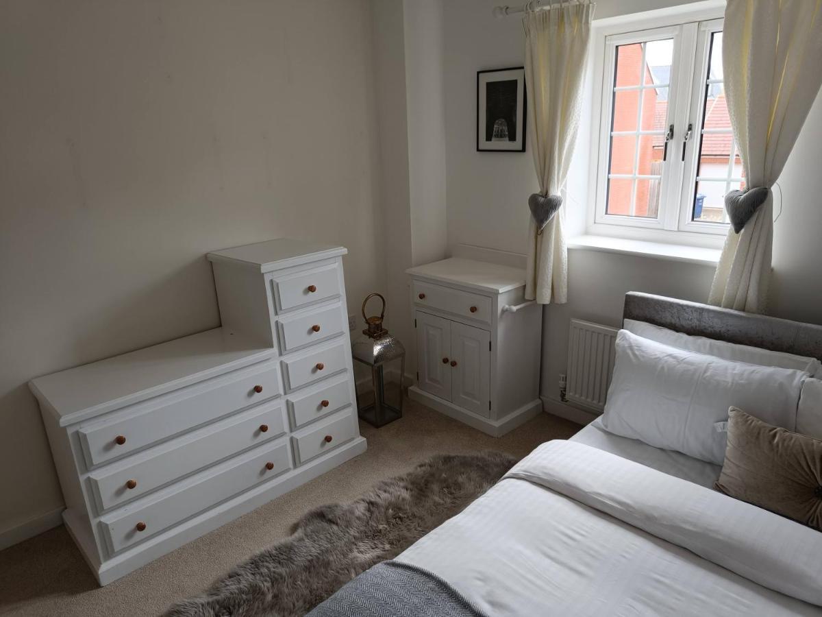 3 Bedroom Townhouse Near Bicester Village Extérieur photo