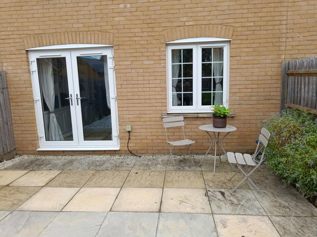 3 Bedroom Townhouse Near Bicester Village Extérieur photo