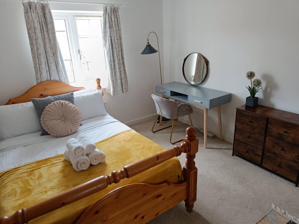 3 Bedroom Townhouse Near Bicester Village Extérieur photo